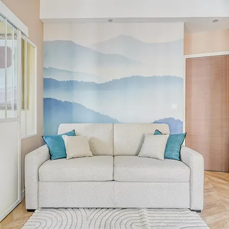 Calm And Comfortable 2-bedroom In 17th